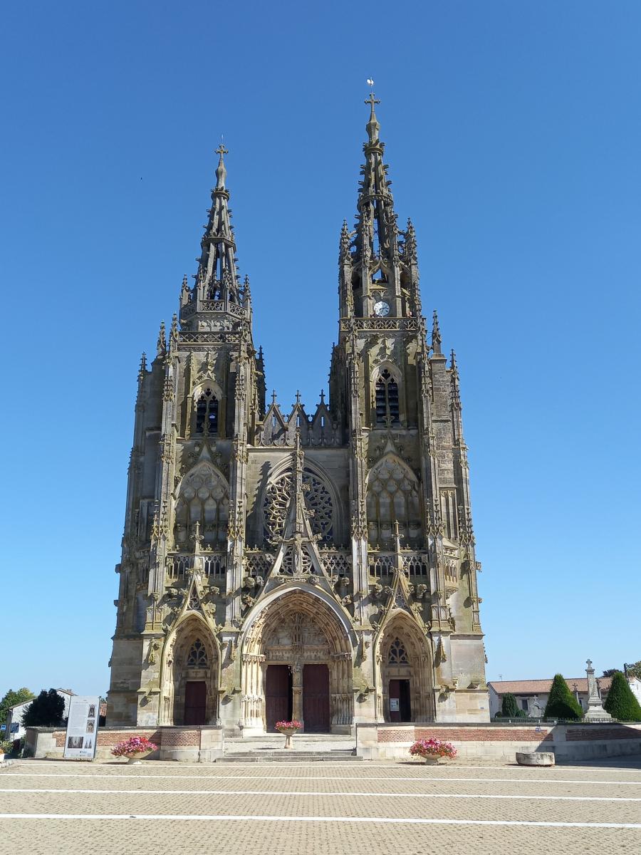 Basilique Notre Dame de L'EPINE